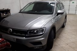 Лобовое стекло Volkswagen Tiguan 2-го поколения